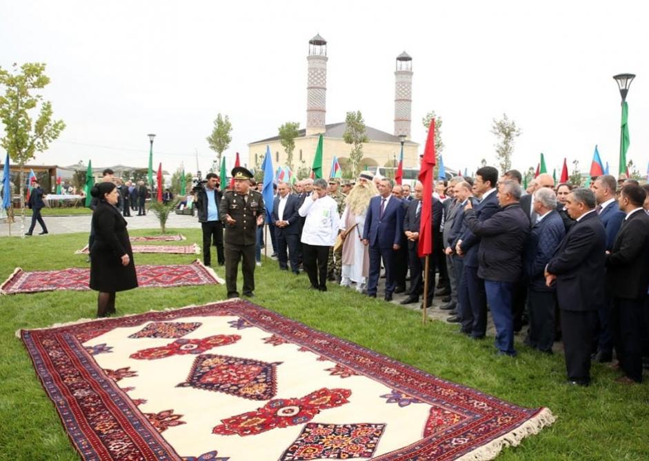 Cocuq Mərcanlı kəndində “Xalqla Ordu əl-ələ” devizi altında kütləvi vətənpərvərlik bayramı keçirilib