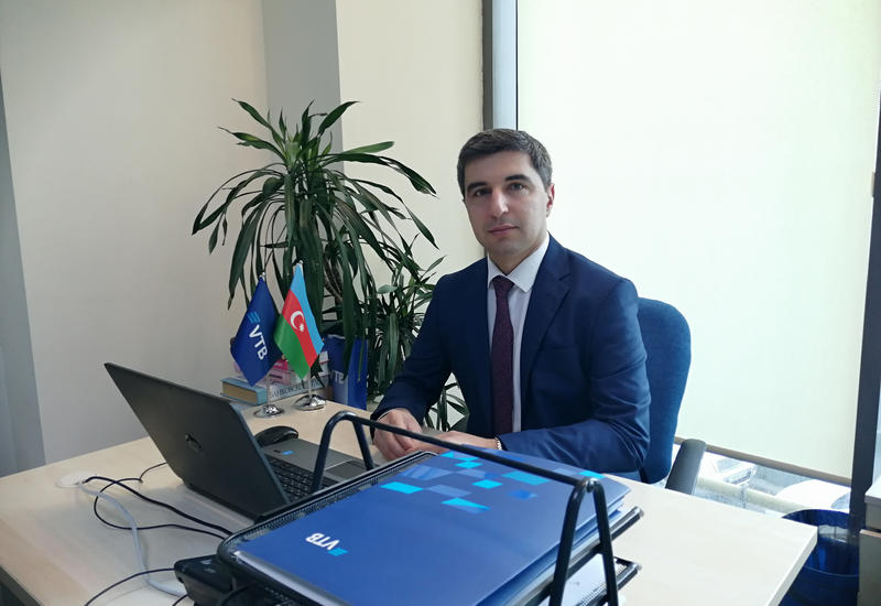 Интервью начальника отдела администрирования продаж и развития сети банка ВТБ (Азербайджан) Эльмара Ибрагимова на тему рефинансирование кредитов (R)