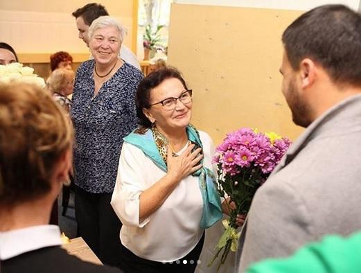 Эмин Агаларов открыл в Москве кафе, где пожилые люди смогут получать бесплатные обеды
