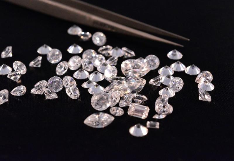 Добыча алмазов De Beers сократилась в III квартале