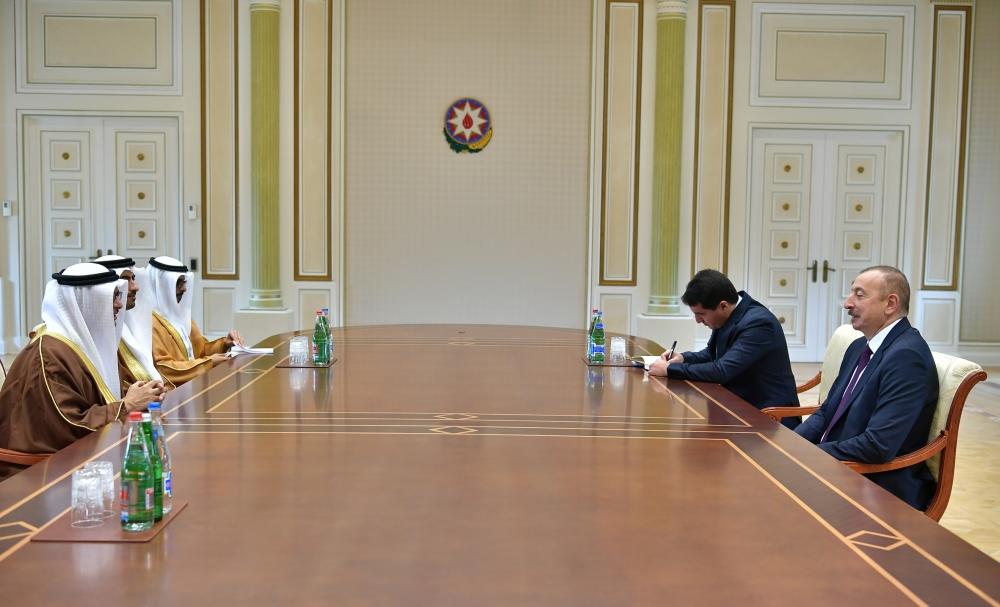 Президент Ильхам Алиев принял делегацию во главе с госминистром ОАЭ по иностранным делам