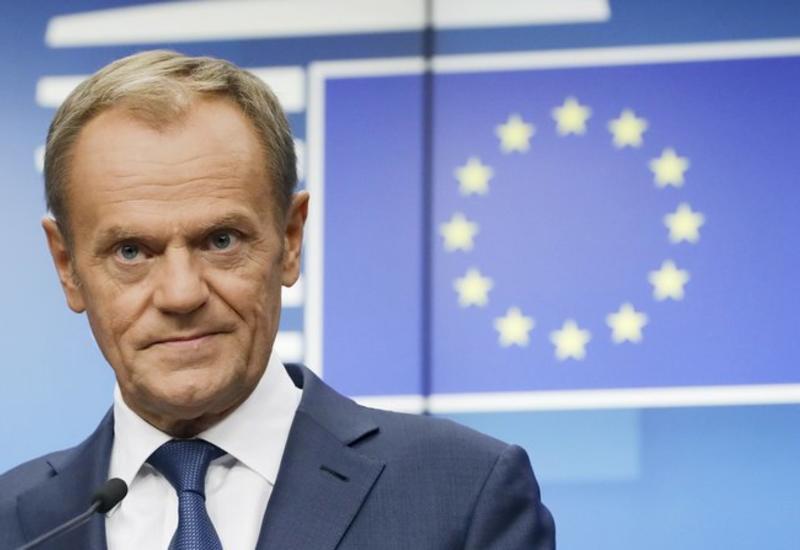 Туск призвал ЕС принять запрос Британии на отсрочку Brexit