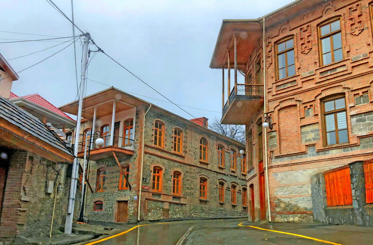 Золотая осень в Шеки - древнем городе ремесленников и мастеров