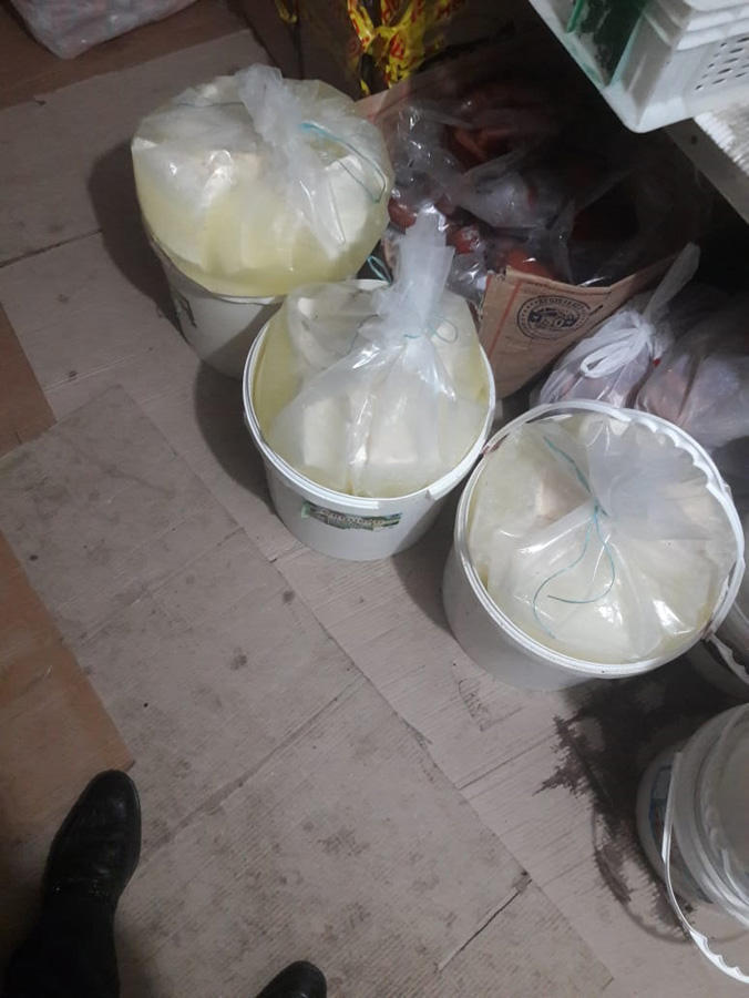В Сумгайыте обнаружили контрафактную молочную продукцию