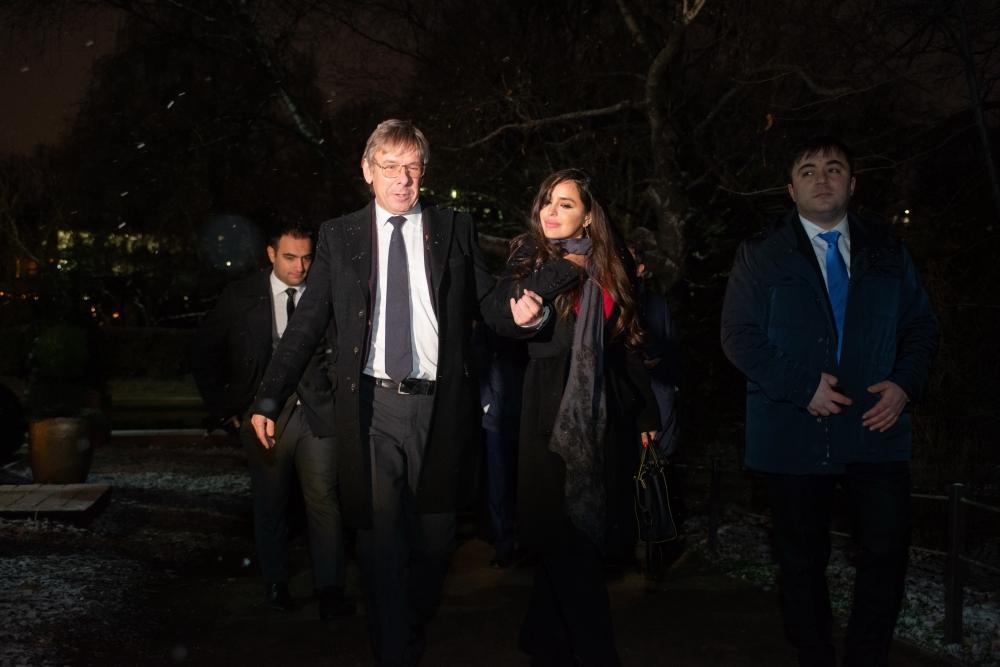 Вице-президент Фонда Гейдара Алиева Лейла Алиева приняла участие в открытии памятника великому азербайджанскому поэту Имадеддину Насими в Москве