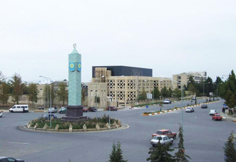 В Евлахе спустя 15 лет возобновилось движение на одной из центральных улиц