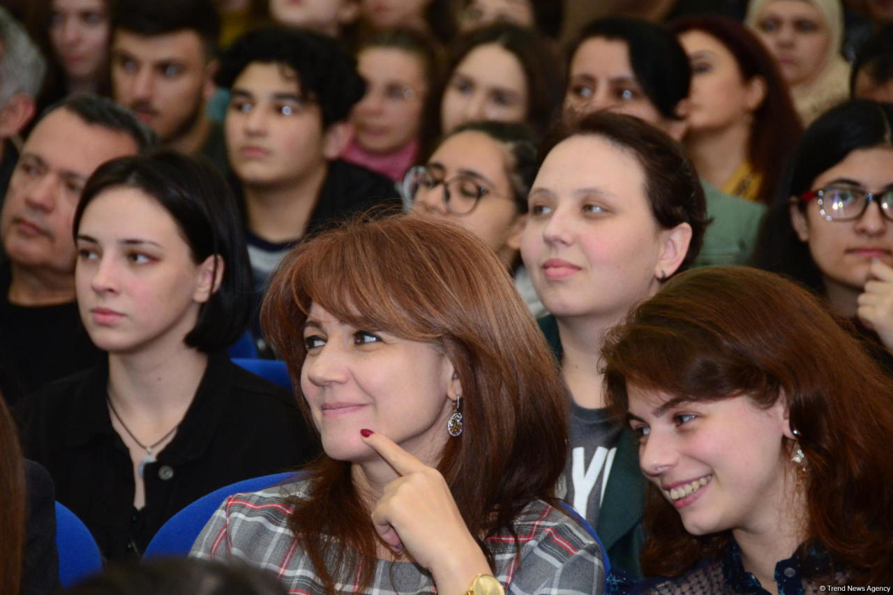 В Бакинском филиале МГУ имени М.В. Ломоносова прошел традиционный День открытых дверей