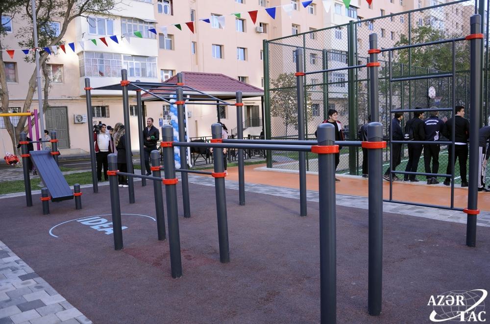 В рамках проекта «Наш двор» в Низаминском районе благоустроен и передан в пользование жителей очередной двор