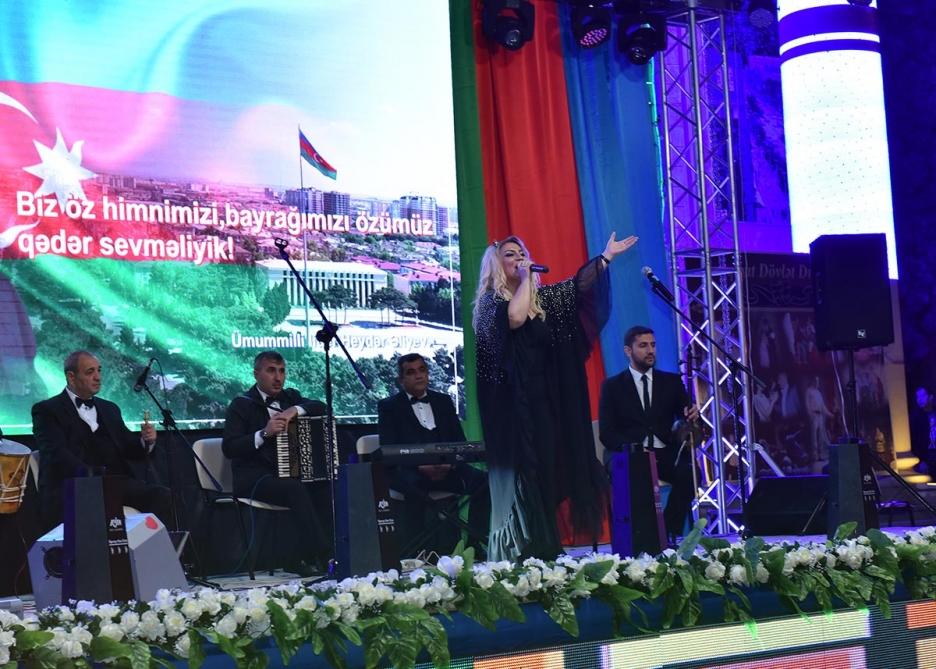 Праздничный концерт в Сумгайыте завершился фейерверком