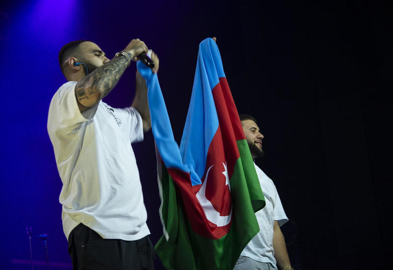 Азербайджанские исполнители вновь возглавили рейтинг iTunes в Армении