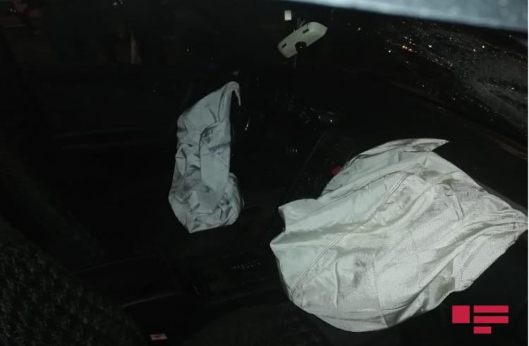 В Сумгайыте столкнулись 2 Mercedes, есть пострадавшие