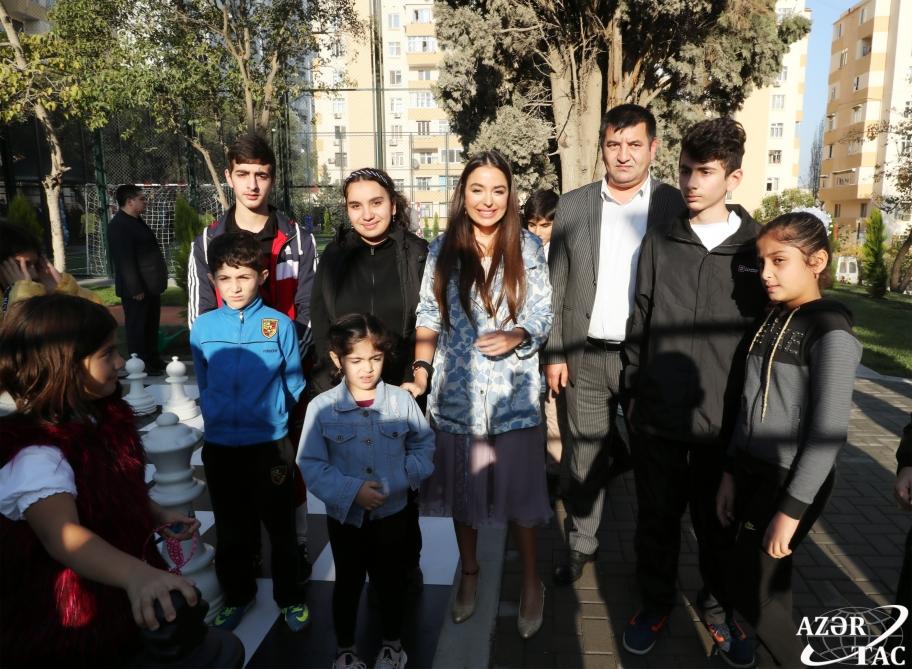 Вице-президент Фонда Гейдара Алиева Лейла Алиева приняла участие в открытии очередного двора, благоустроенного в рамках проекта "Наш двор"