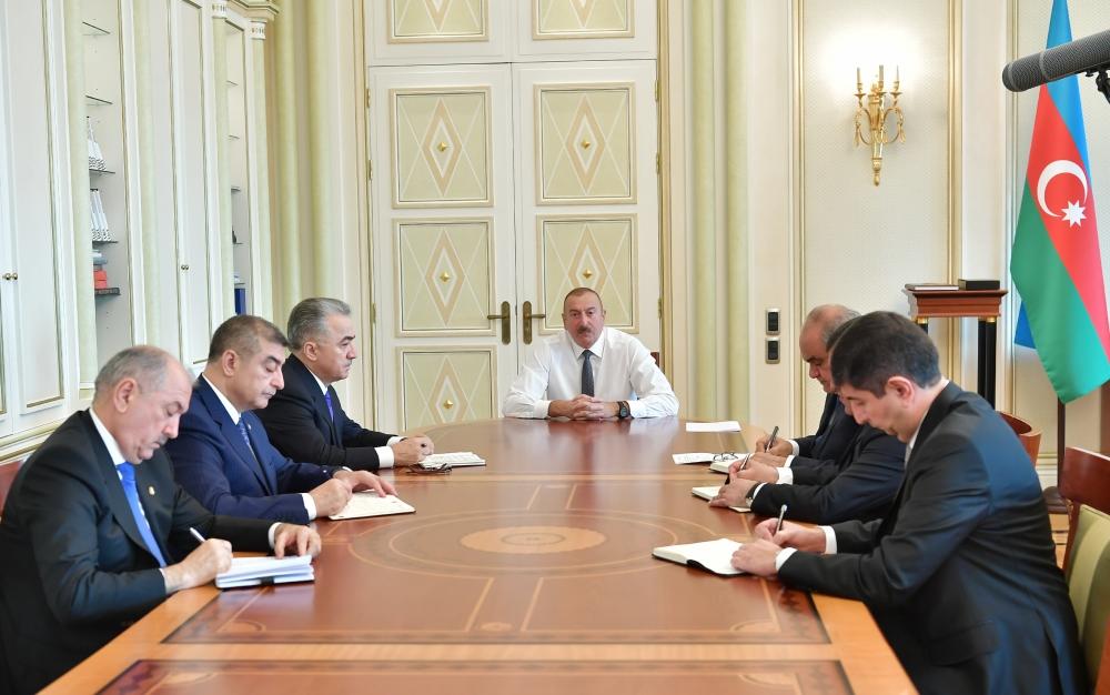 Президент Ильхам Алиев принял новых глав ИВ Ширвана, Зардаба, а также Сураханского, Ясамальского и Хатаинского районов Баку