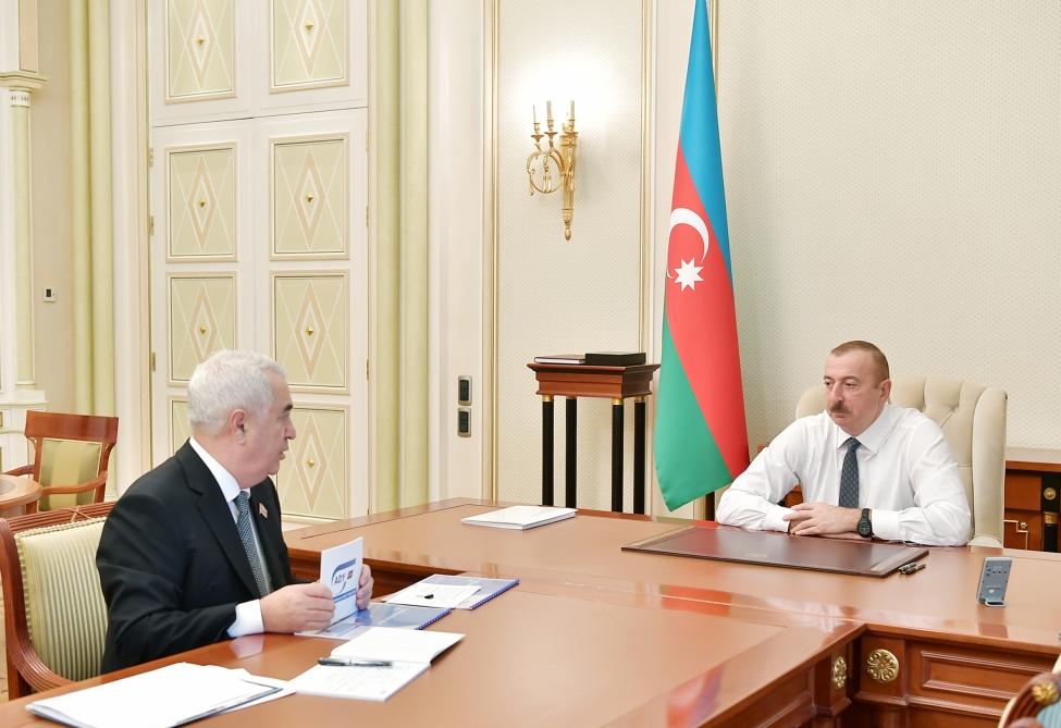 Президент Ильхам Алиев принял главу ЗАО "Азербайджанские железные дороги"