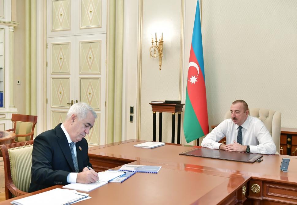 Президент Ильхам Алиев принял главу ЗАО "Азербайджанские железные дороги"