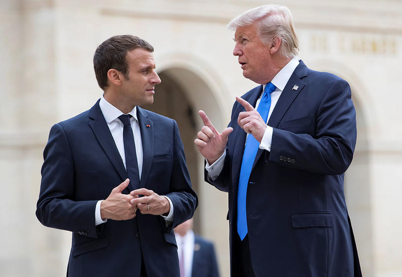 Трамп и Макрон провели телефонный разговор