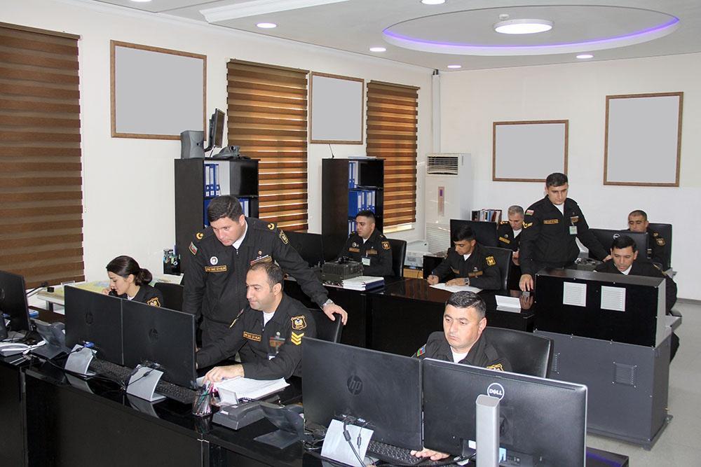 ВМС Азербайджана выполняют тактические задачи в оперативной зоне на Каспии