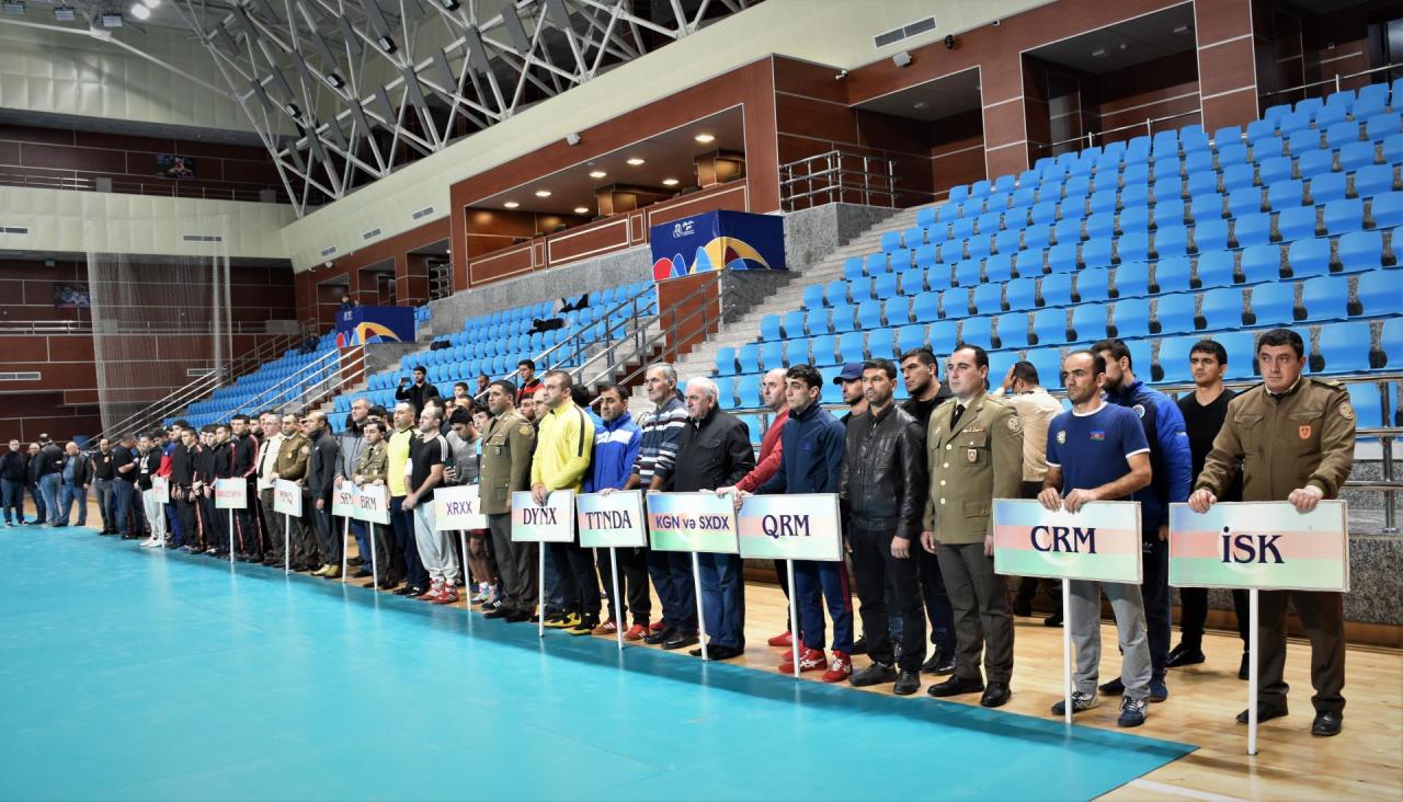 FHN-in İdman-sağlamlıq mərkəzində sərbəst güləş üzrə çempionat keçirilib
