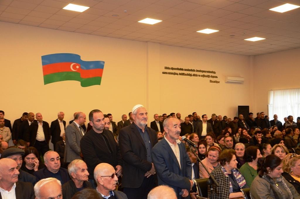Решаются проблемы жителей ряда районов Баку