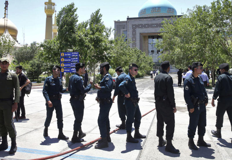 В Иране прошли пикеты против повышения цен на бензин