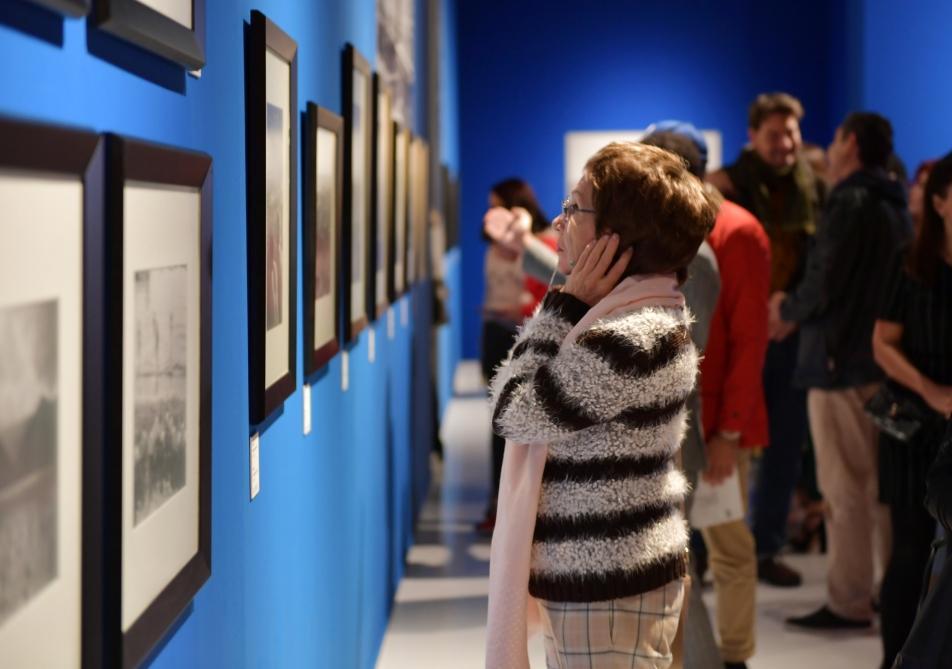 В Центре Гейдара Алиева открылась выставка работ фотографа Якова Халипа