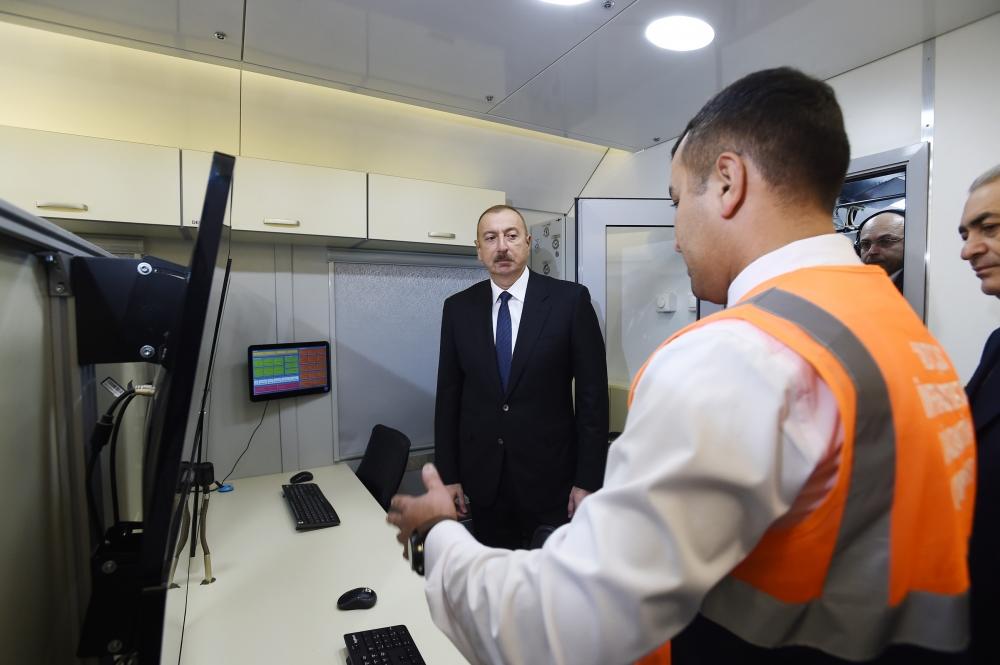 Президент Ильхам Алиев принял участие в открытии после реконструкции линии Сабунчи-Пиршаги Бакинской кольцевой железной дороги