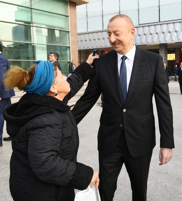 Президент Ильхам Алиев принял участие в открытии после реконструкции линии Сабунчи-Пиршаги Бакинской кольцевой железной дороги