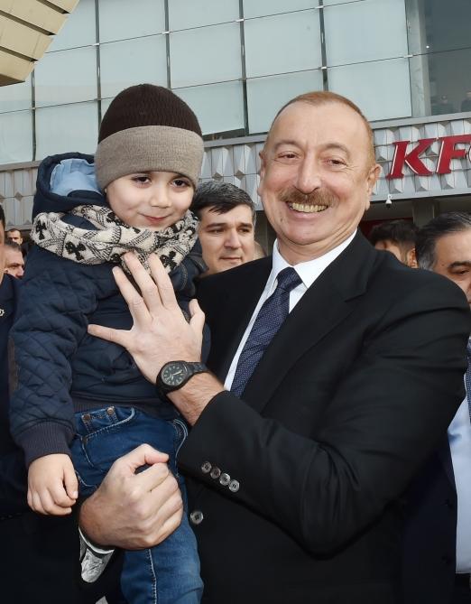 Президент Ильхам Алиев принял участие в открытии после реконструкции линии Сабунчи-Пиршаги Бакинской кольцевой железной дороги