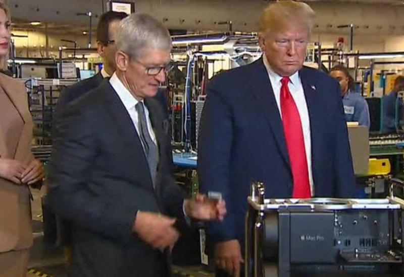 Тим Кук попросил Трампа оказать помощь Apple