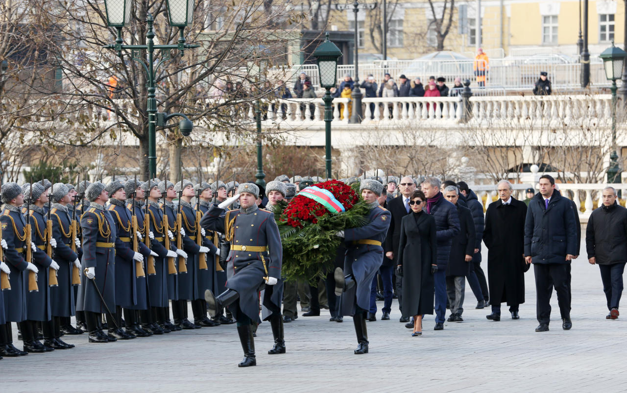 Первый вице-президент Мехрибан Алиева посетила в Москве Могилу Неизвестного солдата