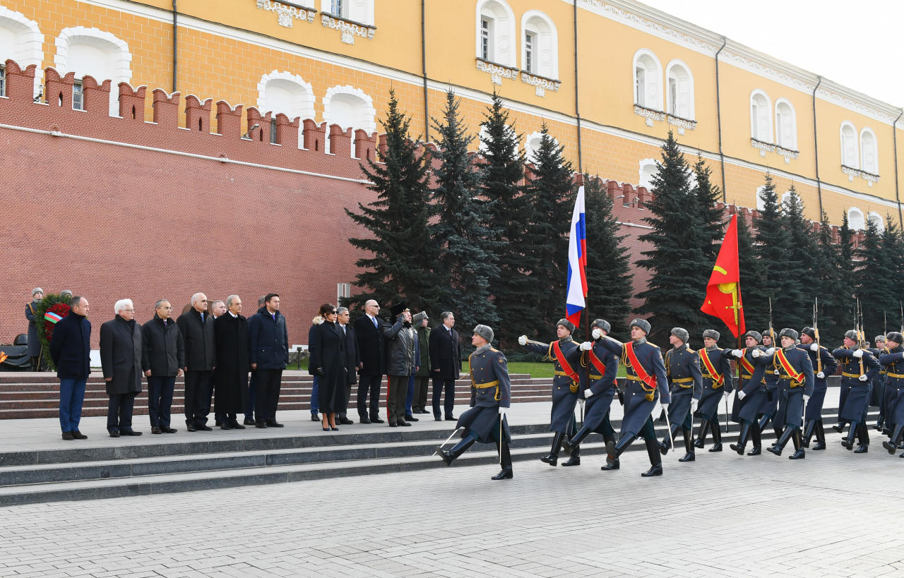 Первый вице-президент Мехрибан Алиева посетила в Москве Могилу Неизвестного солдата