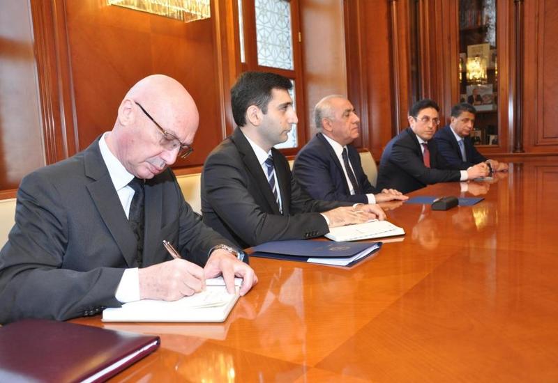 Премьер-министр Азербайджана встретился с главой МИД Словакии