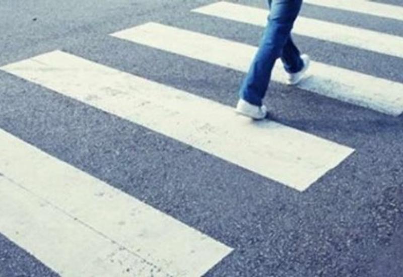 В Баку автомобиль сбил 48-летнюю женщину