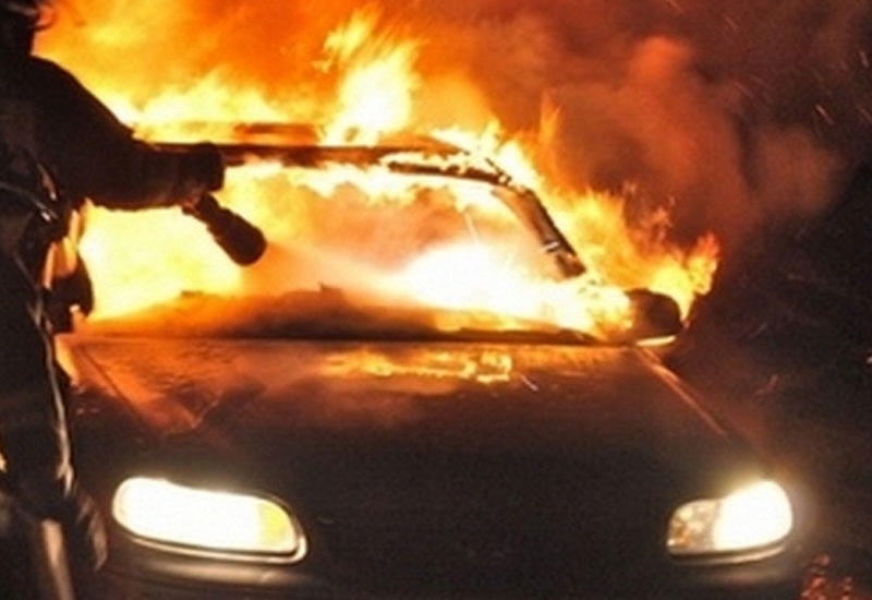 В Масазыре загорелась иномарка,