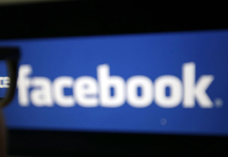 Facebook сделала сервис переноса фото в сервисы конкурентов