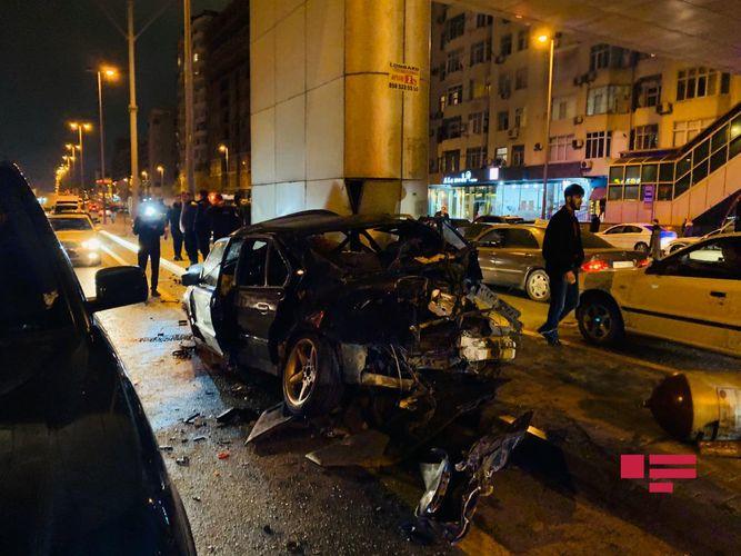 Жуткая цепная авария в Баку, среди пострадавших беременная женщина