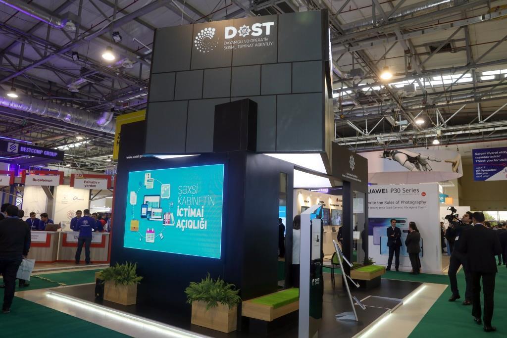 На выставке Bakutel Центр DOST оказывает гражданам услуги без регистрации