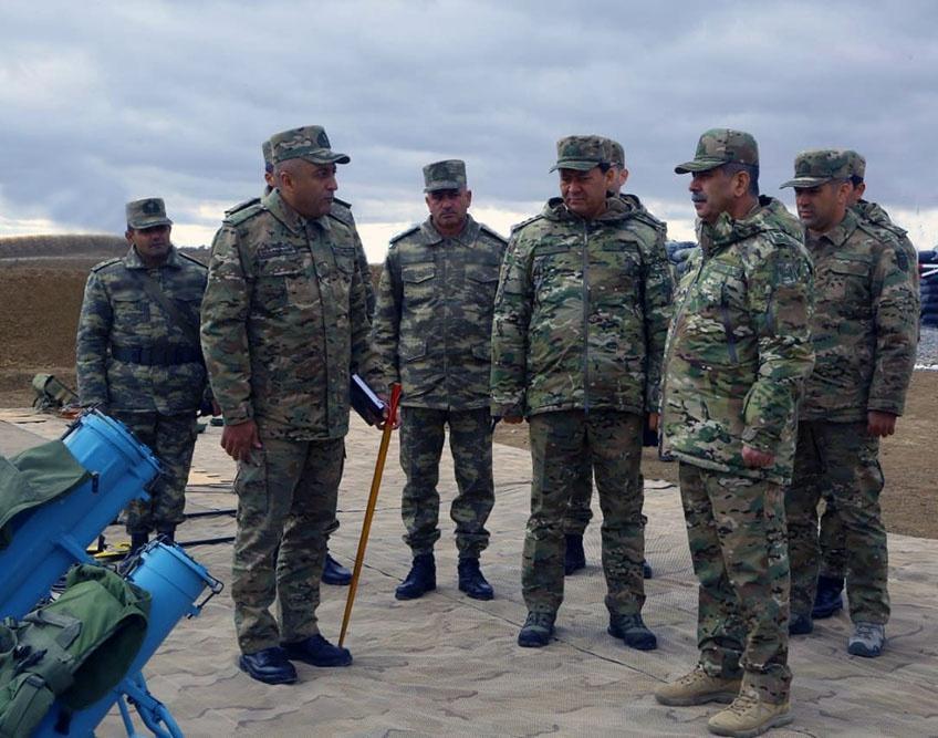 Закир Гасанов проверил боеготовность воинских частей в прифронтовой зоне