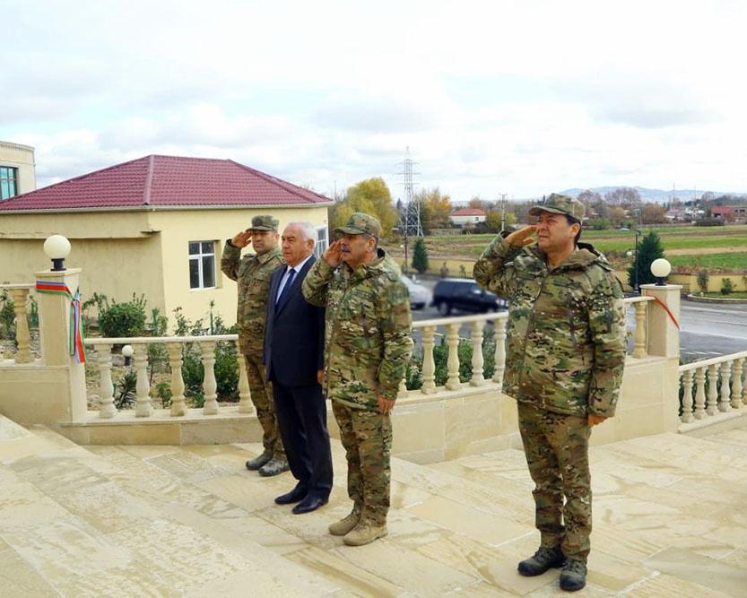Закир Гасанов проверил боеготовность воинских частей в прифронтовой зоне