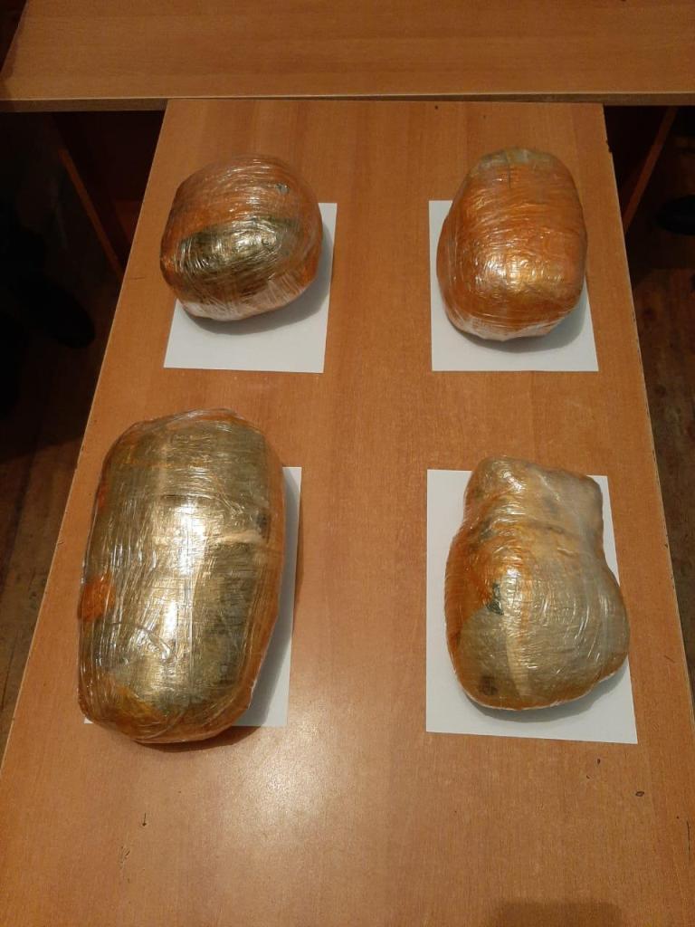 На азербайджано-иранской границе произошел вооруженный инцидент, изъята крупная партия наркотиков