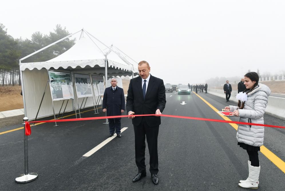 Президент Ильхам Алиев принял участие в открытии 101-117-километровой части автомобильной дороги Баку-Шамаха-Евлах