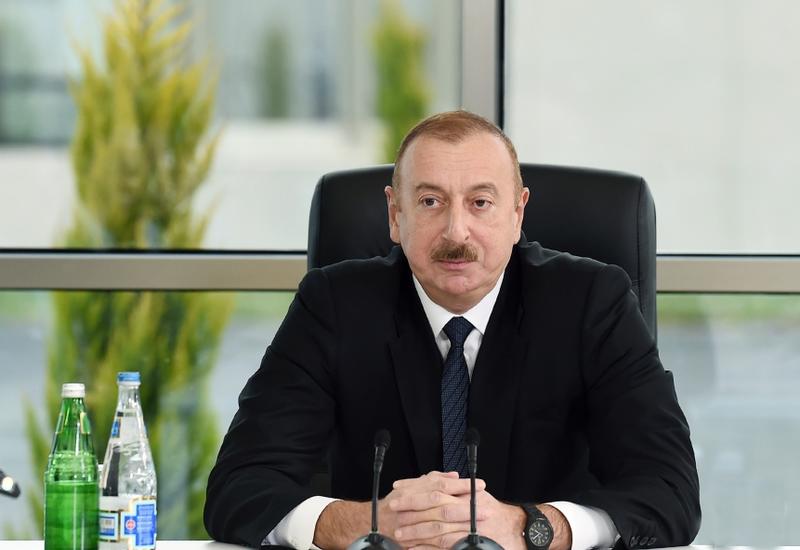 Президент Ильхам Алиев: Надеюсь, что молодежь очень активно включится во внеочередные парламентские выборы