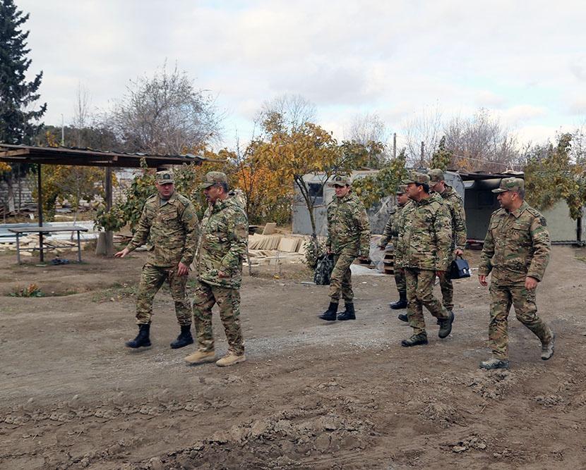 Закир Гасанов на строящихся военных объектах в прифронтовой зоне