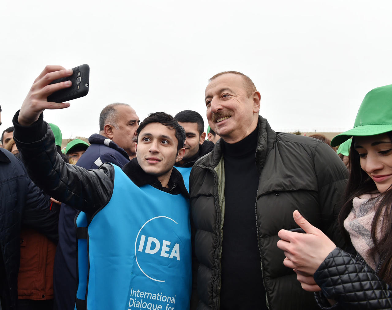 Президент Ильхам Алиев и Первая леди Мехрибан Алиева приняли участие в акции по посадке деревьев в Шамахинском районе