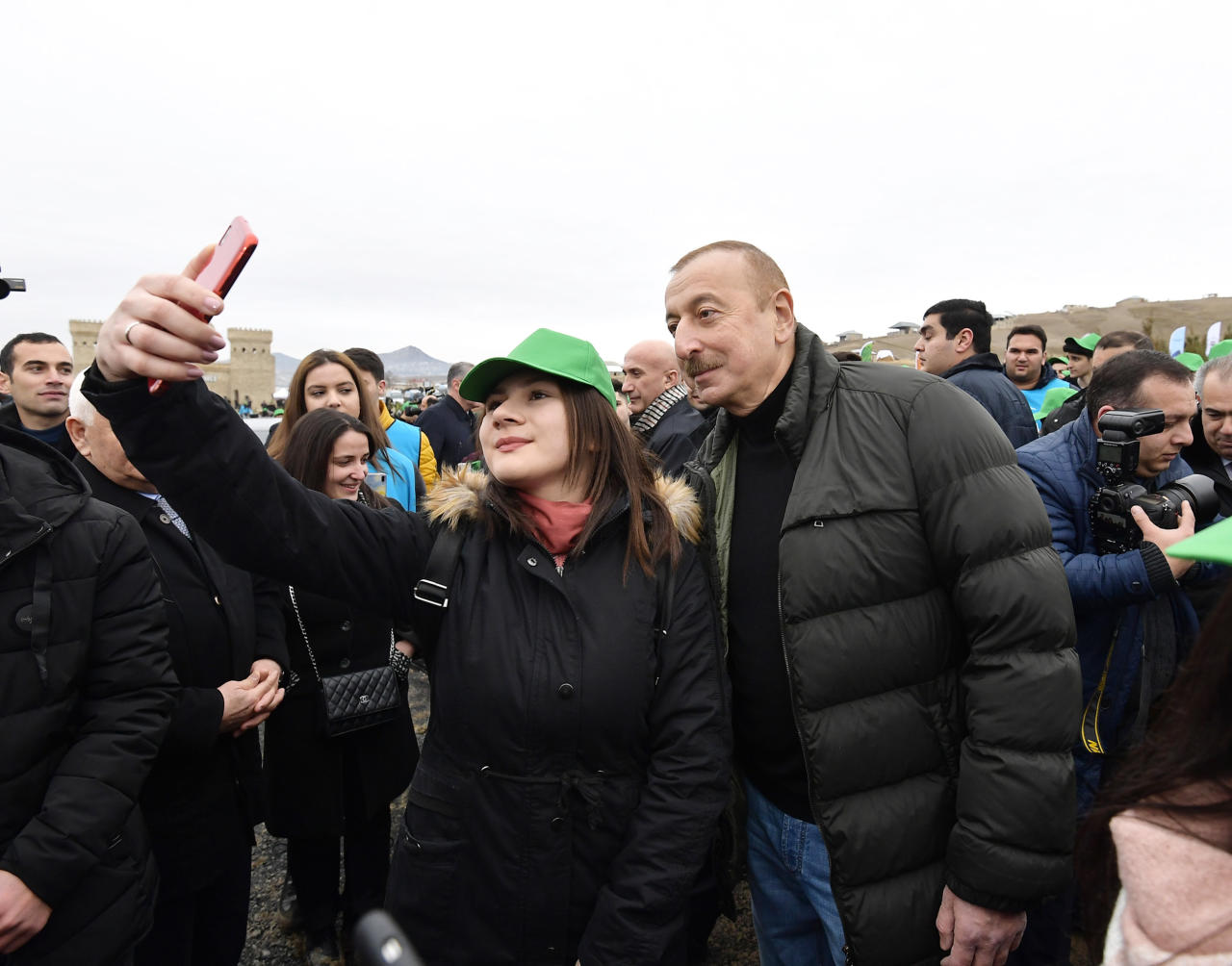 Президент Ильхам Алиев и Первая леди Мехрибан Алиева приняли участие в акции по посадке деревьев в Шамахинском районе