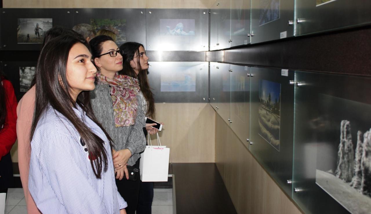 В Баку открылась экспозиция лучших работ III Международного фотоконкурса "Русская цивилизация"