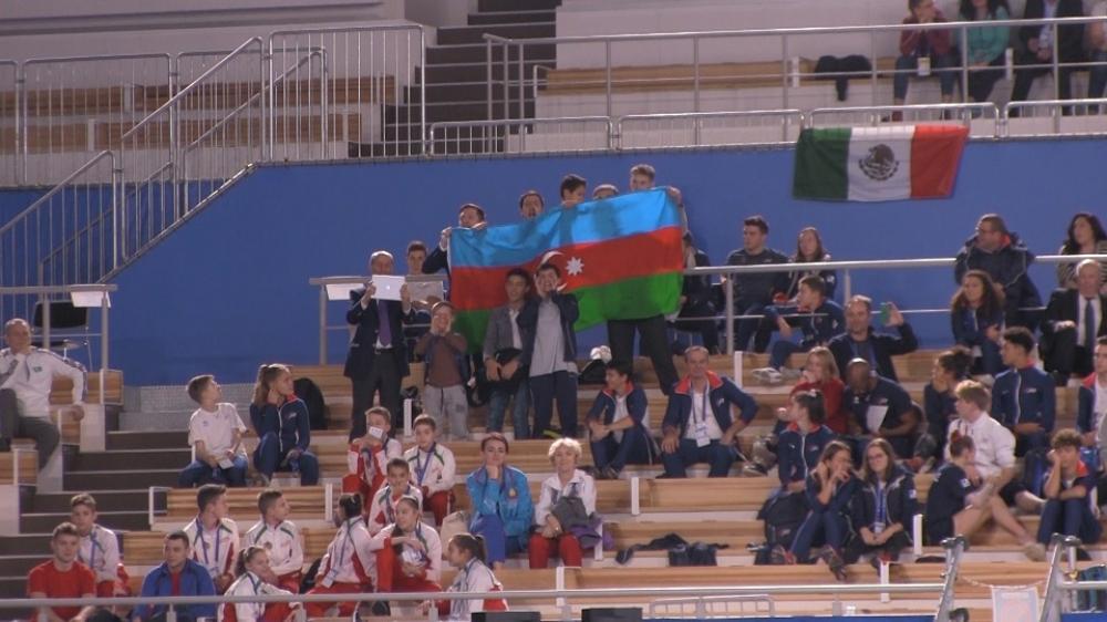 Азербайджанские гимнасты заняли второе место на мировых соревнованиях возрастных групп по прыжкам на батуте
