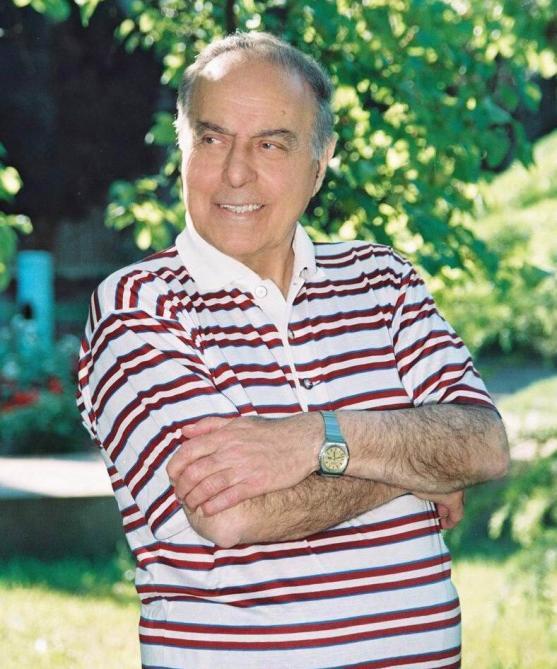 Böyük ömrün fotolarda əbədiləşən anları