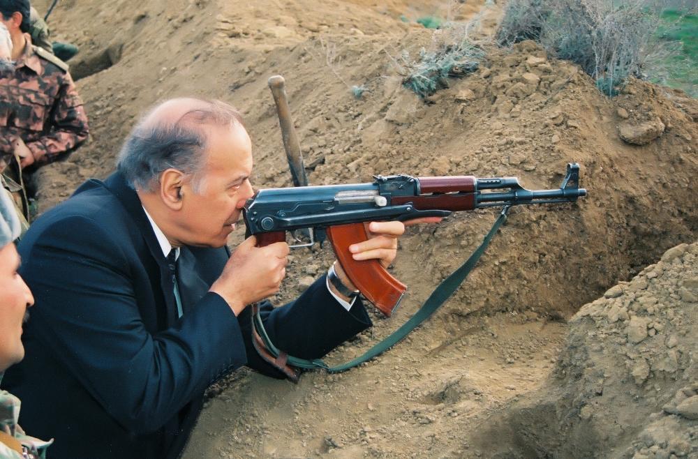 Böyük ömrün fotolarda əbədiləşən anları