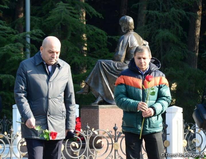 Общественность Азербайджана почтила память великого лидера Гейдара Алиева